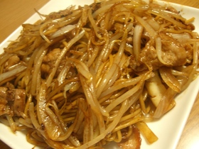 クセになる!美味しくて香ばしいヤキソバ