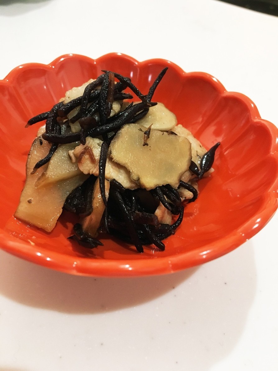 栄養たっぷり☆菊芋と豚バラのひじき煮の画像