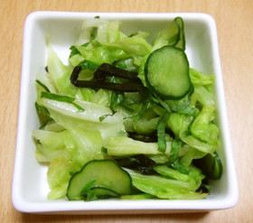キャベツの塩昆布あえ
