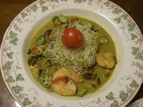 ●エビとトマトのココナツカレー●
