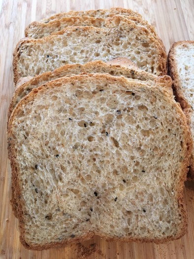 HB☆ライ麦20% オリーブオイルのパンの写真
