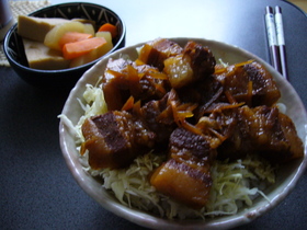 豚の角煮☆トロトロ丼