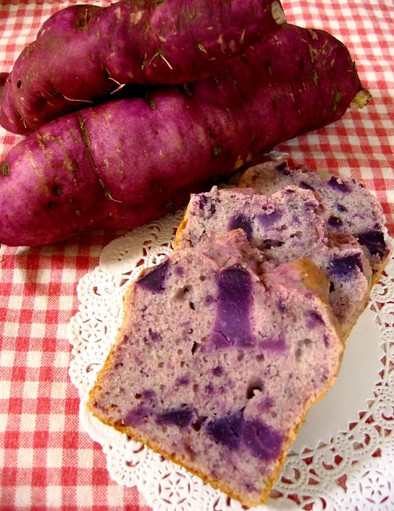 紫芋のパウンドケーキの写真
