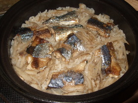 秋だ!土鍋でサンマの炊き込みご飯☆