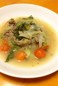 牛肉と彩り野菜の韓国スープ