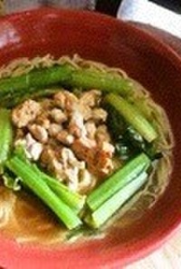 青菜炒鶏片麺