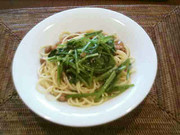 納豆とほうれん草のパスタの写真