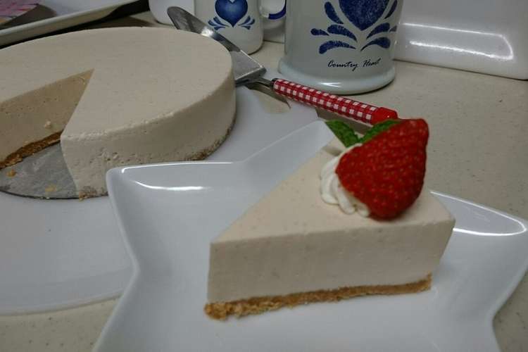 簡単イチゴカルピスレアチーズケーキ レシピ 作り方 By Kyopy クックパッド 簡単おいしいみんなのレシピが359万品