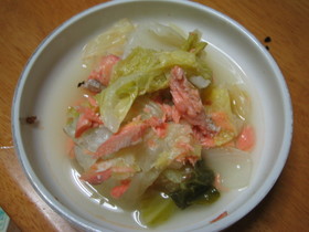 塩鮭とキャベツ、白菜の酒蒸し煮☆