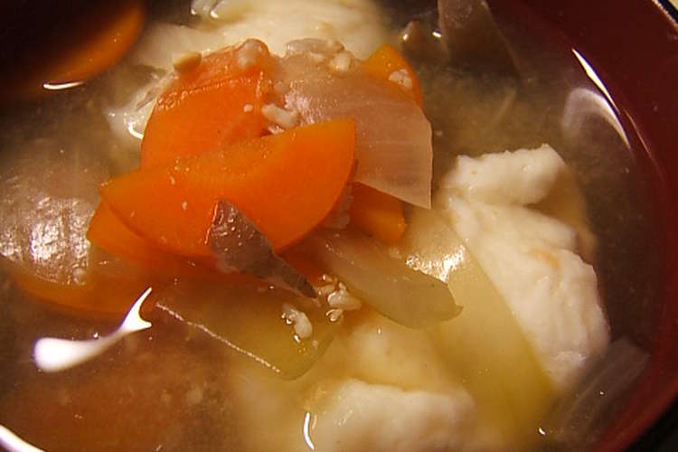 山芋団子入り野菜たっぷり味噌汁 レシピ 作り方 By おまめさん クックパッド 簡単おいしいみんなのレシピが356万品