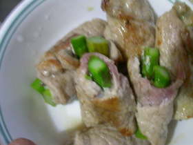 さっぱり味のアスパラ豚肉巻き