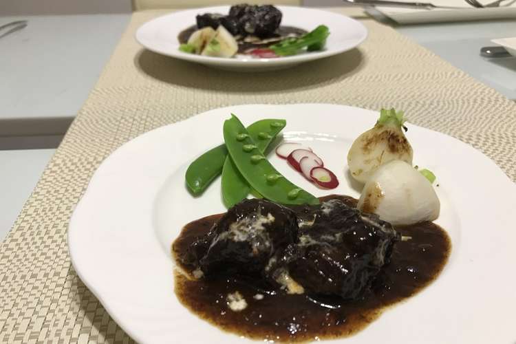 本格 牛肉の赤ワイン煮 圧力鍋で簡単に レシピ 作り方 By クックmzbkrs クックパッド