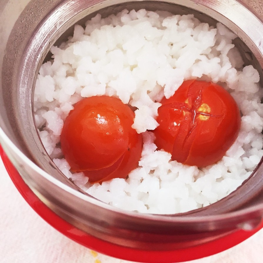 スープジャーで作るトマトリゾット粥の画像