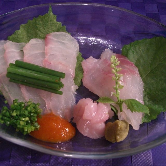 魚を捌こう 赤ハタの刺身 薄造り編 レシピ 作り方 By 戦うコックサン クックパッド 簡単おいしいみんなのレシピが361万品