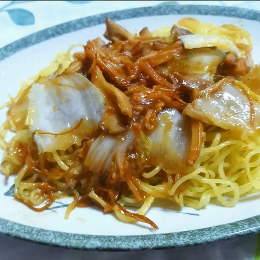 キノコのガーリックバターかた焼きそば by 春菜食堂ϋ♡ 【クックパッド】 簡単おいしいみんなのレシピが395万品