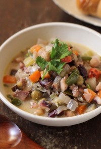 コロコロ野菜の食べるヨーグルトスープ