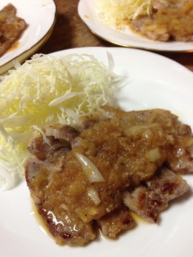 ポークステーキおろし玉ねぎソース