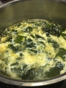 簡単 わかめ入りたまごスープ