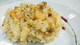 絶品!!炊飯器で作る☆シーフードピラフ☆