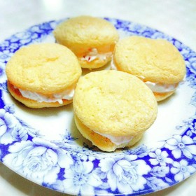 いちごブッセ