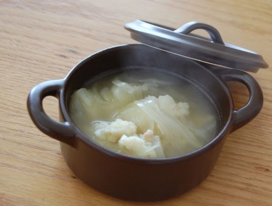 タラとジャガイモのスープの写真