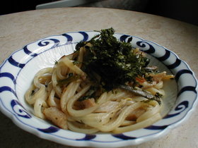 酢と胡麻油の風味☆焼きうどん☆冷凍庫整理