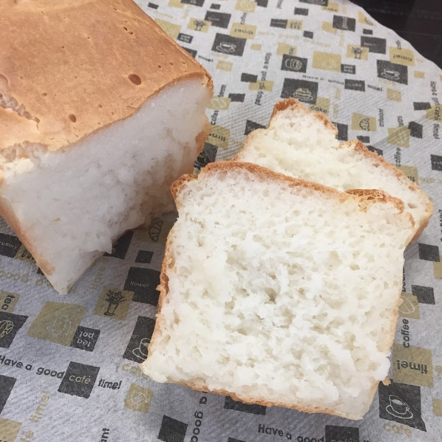 小麦粉、卵、乳、添加物フリーのパンの画像