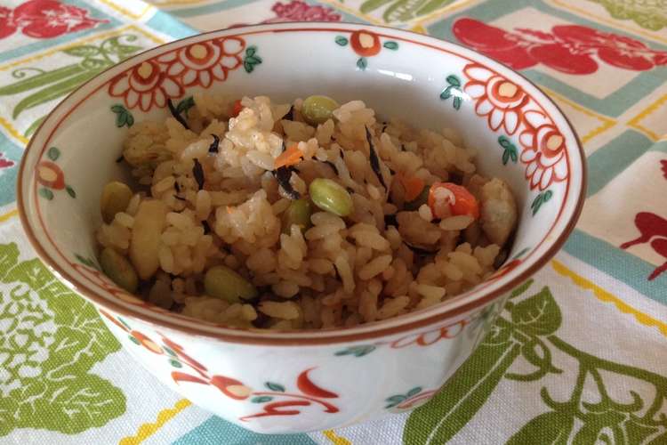 海香る芽ひじきの炊き込みご飯 レシピ 作り方 By Moekogamom クックパッド 簡単おいしいみんなのレシピが357万品
