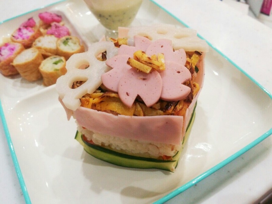 雛祭りに♪簡単菱餅風のミニ寿司ケーキ☆の画像