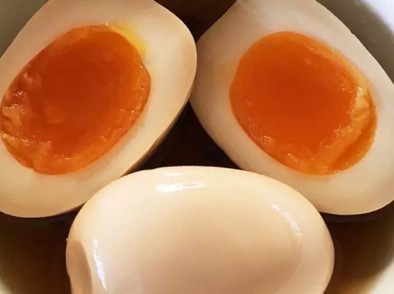 麺つゆで簡単　 煮卵　味玉の写真