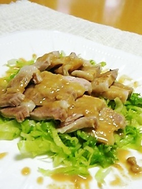 豚バラ蒸しのゴマソースサラダ