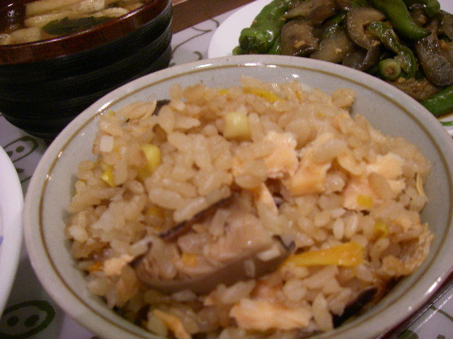 ほっかほか(^o^)　鮭の炊き込みご飯の画像