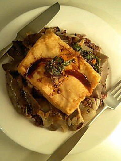 厚揚げ・平茸の蒸しステーキ丼の写真