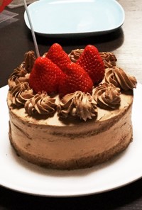 チョコクリームを食べる♡イチゴのケーキ