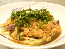 蒸しナスのツナ胡麻ソース