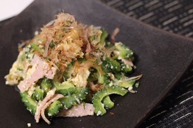 めんそーれ!簡単ゴーヤチャンプルー。
