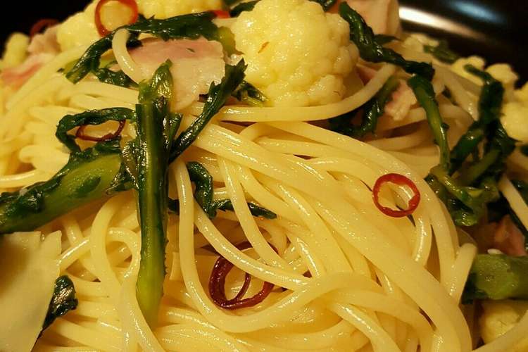 春菊とカリフラワーのペペロンチーノ レシピ 作り方 By Mai Sun クックパッド 簡単おいしいみんなのレシピが366万品