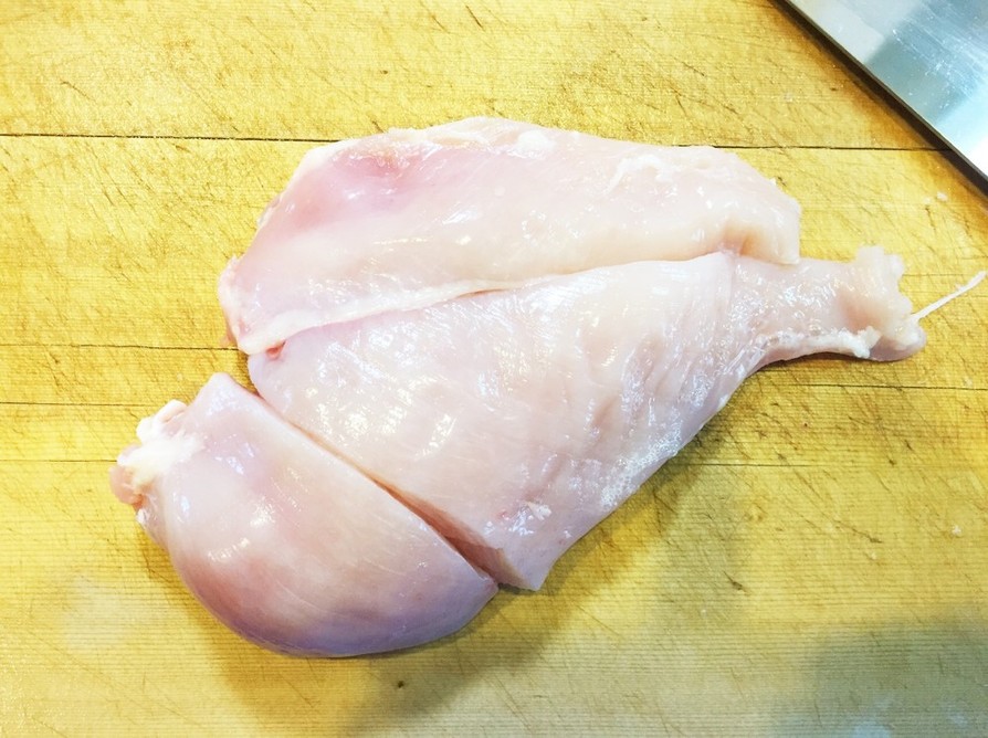 しっとりやわらか！鶏胸肉の切り方の画像