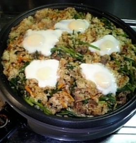 ホットプレートで大量炒飯
