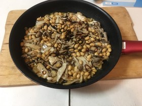 タイときのこのアヒージョ