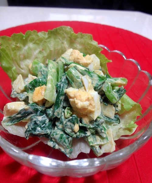小松菜と卵のサラダの画像