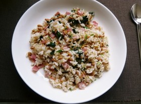 青菜とベーコンの納豆チャーハン