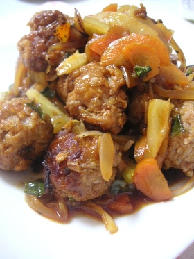 もやしたっぷり入り肉団子の甘酢炒め