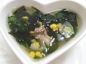 風邪予防!ターサイ&しめじ☆わかめスープ