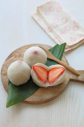 春のおやつ☆レンジでイチゴ大福