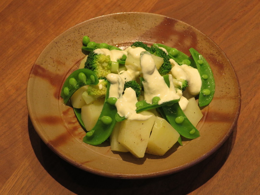 じゃが芋と緑野菜の山葵サラダの画像