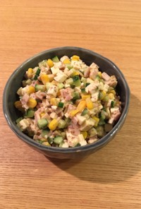 簡単可愛い♡豆腐のコロコロサラダ