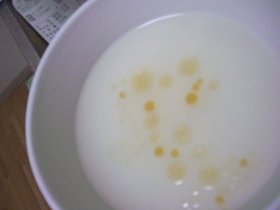 一晩置くだけ!残りご飯で本格中華粥