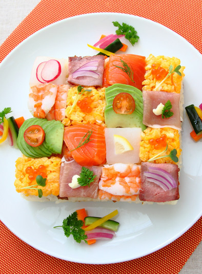 イースターのカラフルモザイク寿司の写真