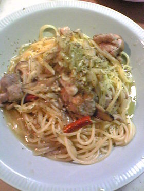 鶏とごぼうの煮込みパスタ